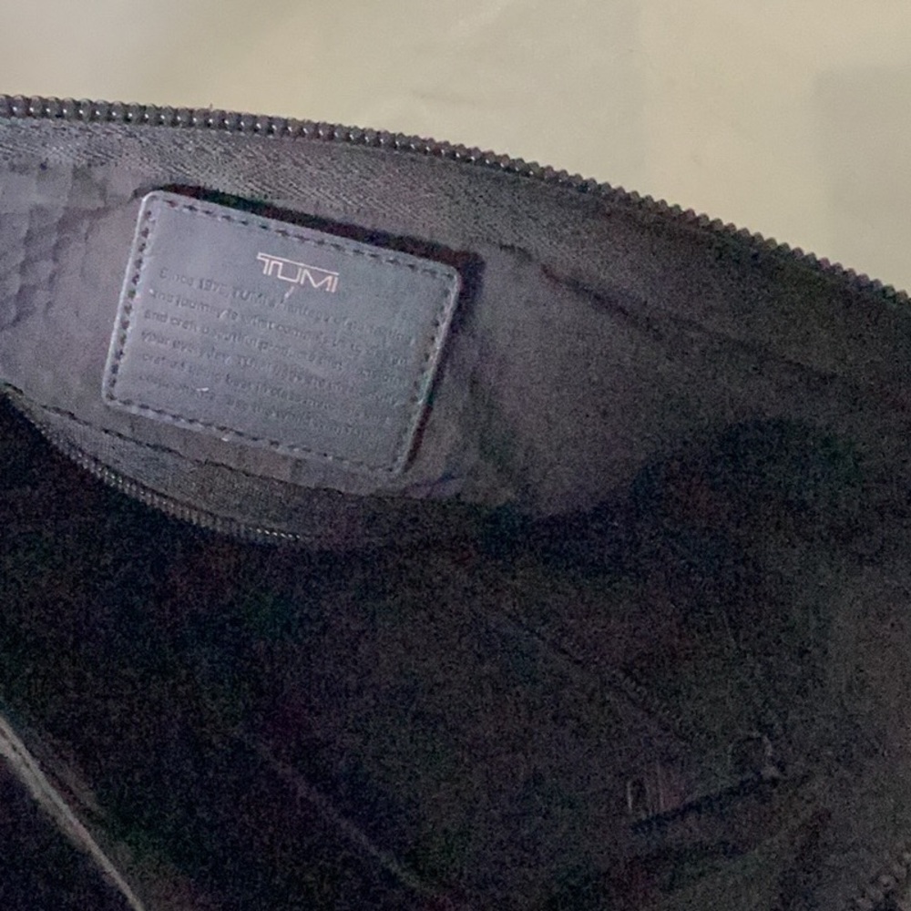 Tumi Briefcase - Picture 8 of 12